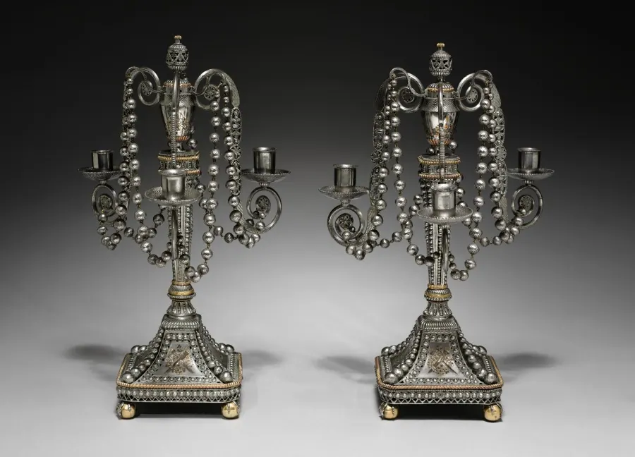 Paire de candélabres en acier de Toula, Russie, vers 1790-1795