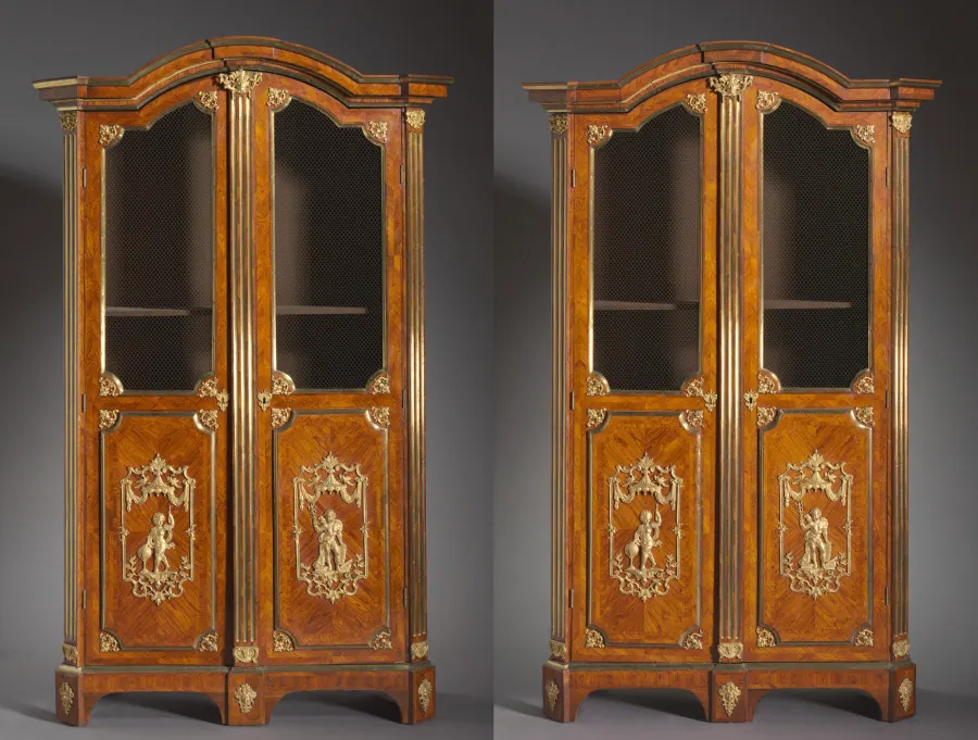 Paire de bibliothèques en bois de violette, Charles Cressent, vers 1720