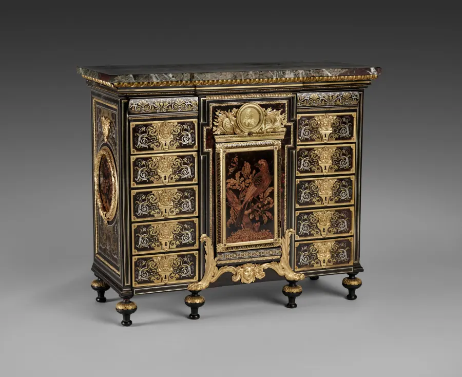 Cabinet à hauteur d'appui, vue 02 — Trois quarts gauche